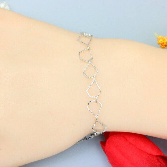 "Elegant & Trendy Bracelet, A Perfect Gift for Women, Thoughtful,  EVCH1785 - Picture 4 of 10